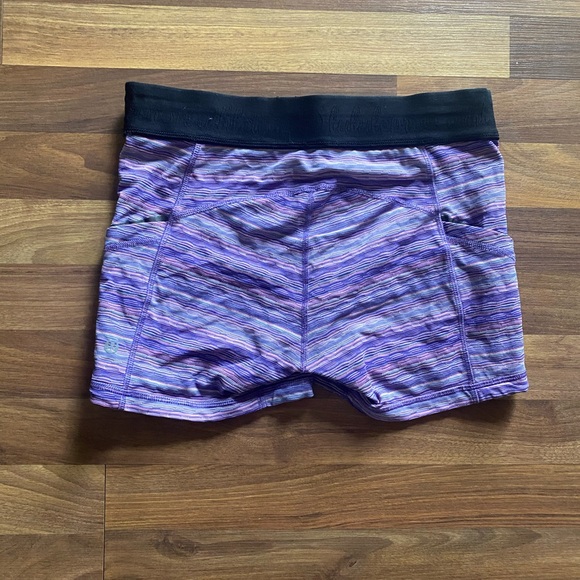 Lululemon bike shorts - Size 8 - Picture 2 of 4